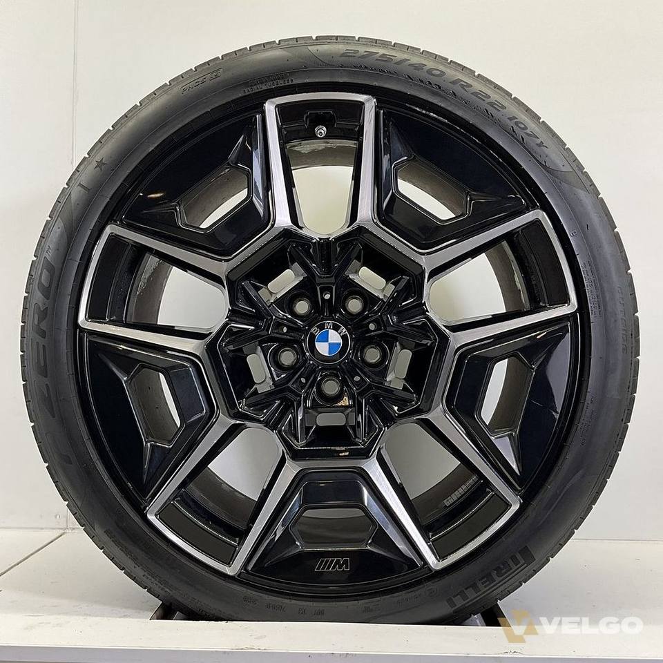 BMW XM BREEDSET VELGEN + ZOMERBANDEN 22 INCH ORIG. 922M — foto 1