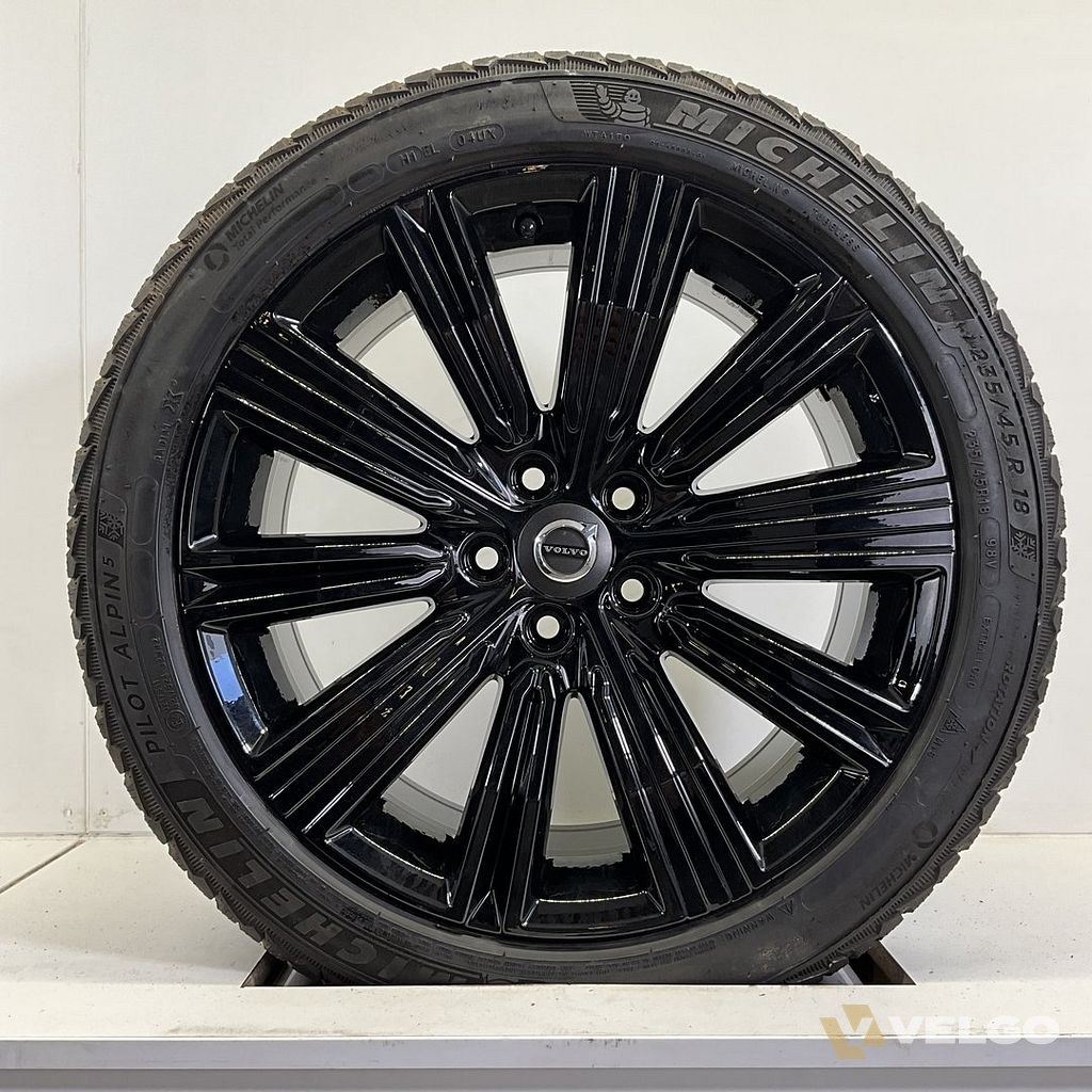 VOLVO V60 S60 VELGEN SET WINTERBANDEN 18 INCH *
