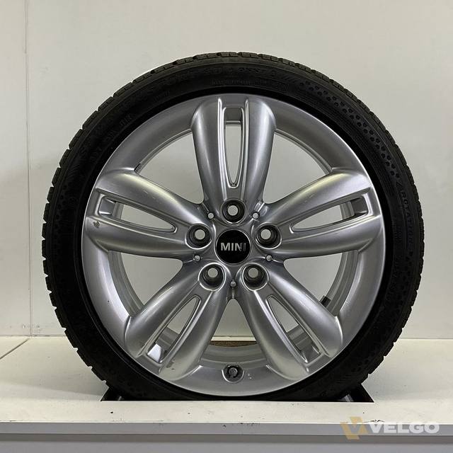 MINI JCW F55 F56 F57 STYLING TRACK SPOKE 501 SET VELGEN + WINTERBANDEN 17 INCH — foto 1
