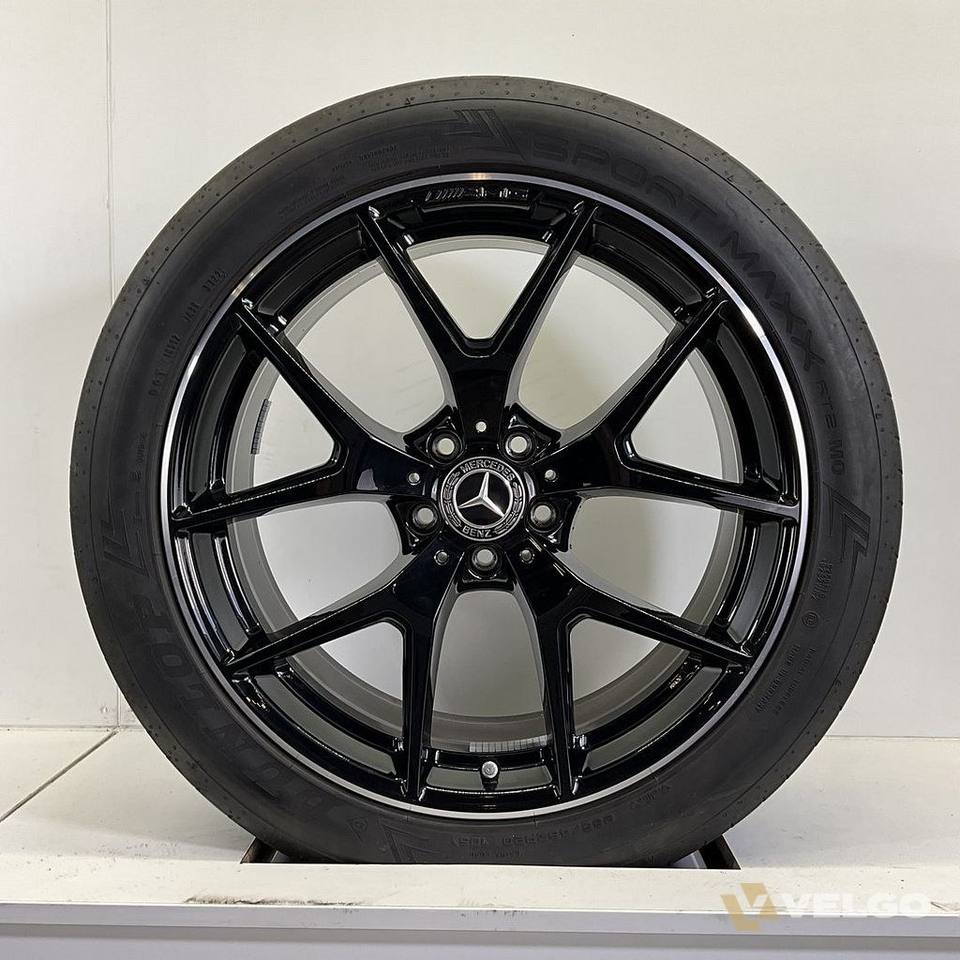MERCEDES GLC BREEDSET VELGEN + ZOMERBANDEN 20 INCH — foto 1
