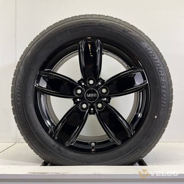 MINI JCW F60 531 STYLING SET VELGEN + WINTERBANDEN 17 INCH — foto 1