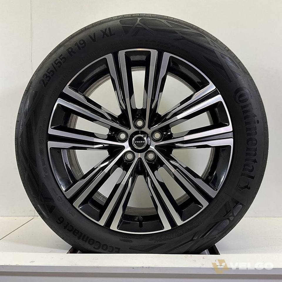 VOLVO XC60 VELGEN SET ZOMERBANDEN 19 INCH * — foto 2