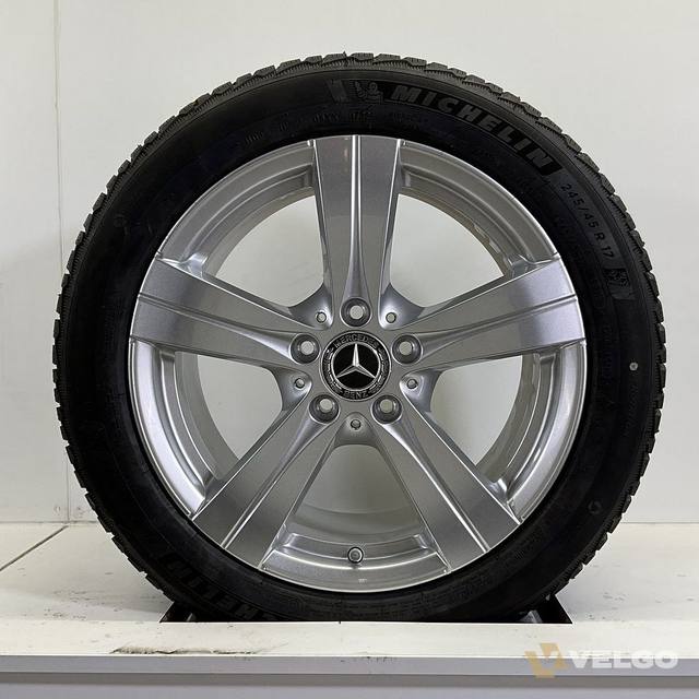 MERCEDES C KLASSE W205 W206 SET VELGEN + WINTERBANDEN 17 INCH — foto 1