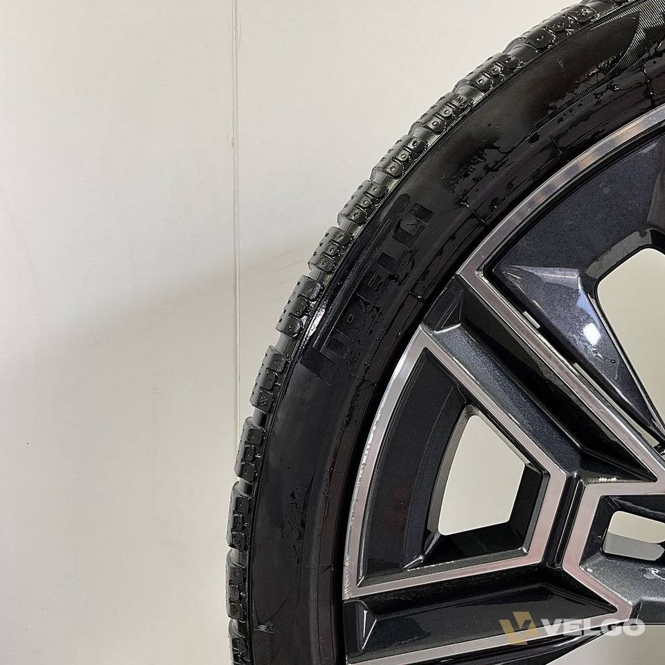 BMW 5 SERIE G60 G61 SET VELGEN + WINTERBANDEN 20 INCH ORIG. 939M — foto 8