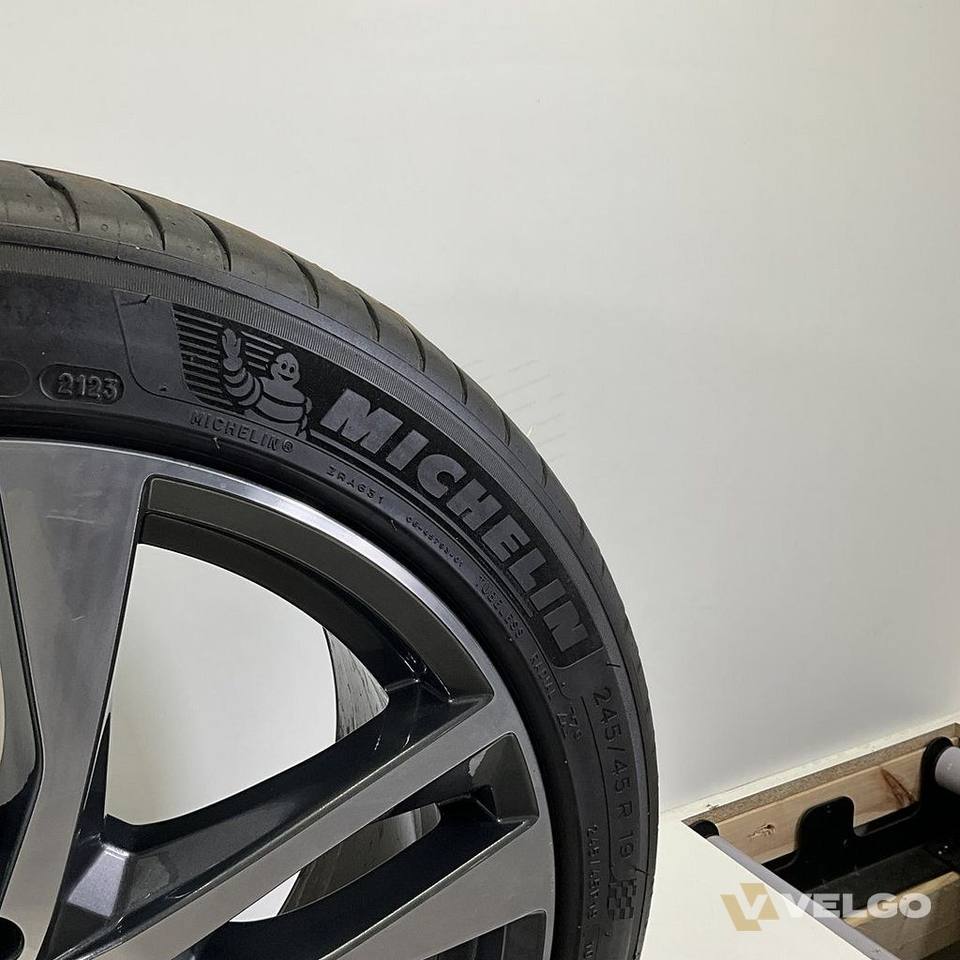 AUDI A6 A7 SET VElGEN + ZOMERBANDEN 19 INCH — foto 5