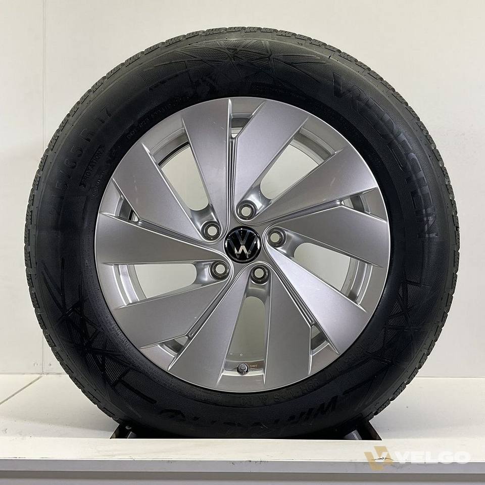 DEMO VOLKSWAGEN TIGUAN TAYRON VELGEN SET WINTERBANDEN 17 INCH — foto 2