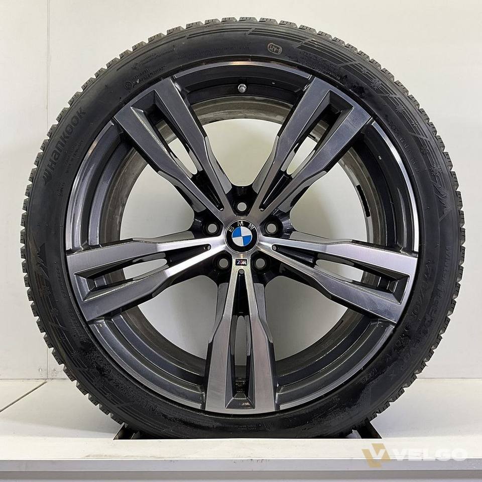BMW X7 G07 WINTERBANDEN ORIG TPMS 754M 21 INCH — foto 1