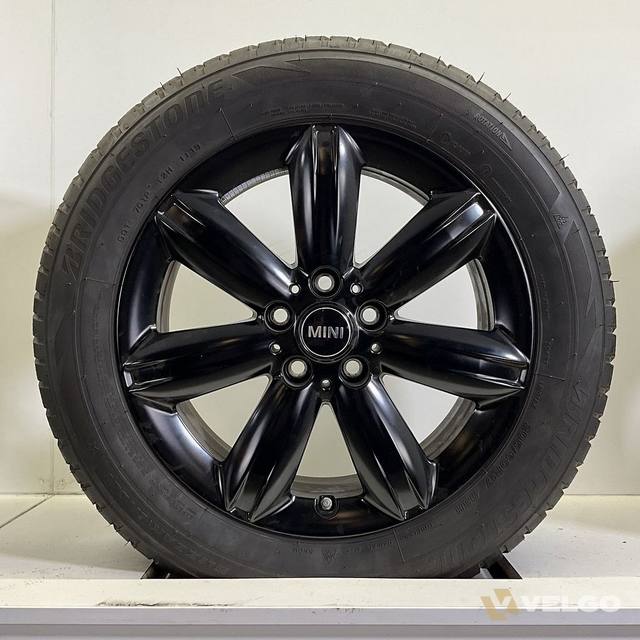 MINI JCW GRIP SPOKE 528 F54 SET VELGEN + WINTERBANDEN 17 INCH — foto 4