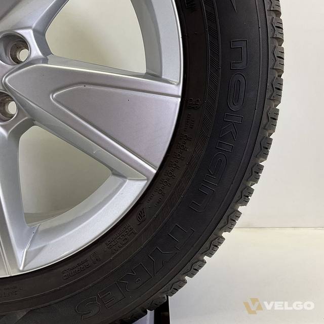 VOLVO XC40 VELGEN SET WINTERBANDEN 17 INCH * — foto 6