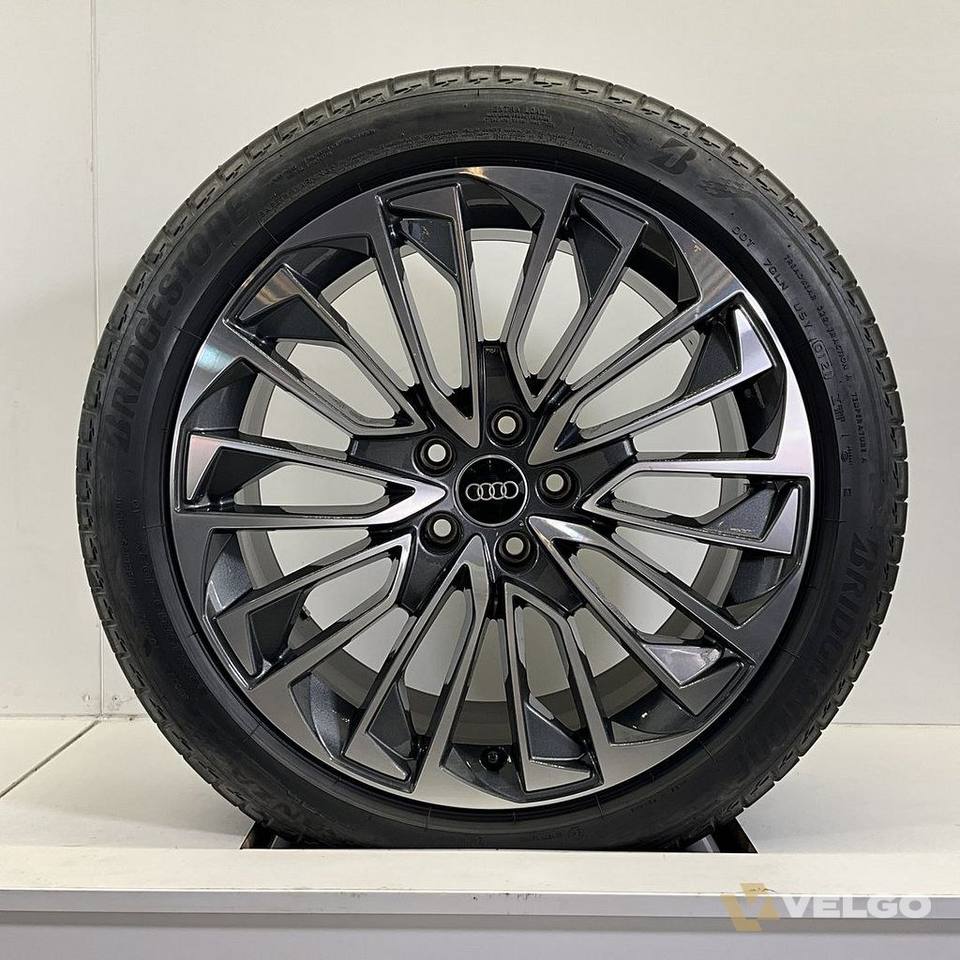 AUDI A6 A7 SET VElGEN + ZOMERBANDEN 19 INCH — foto 1