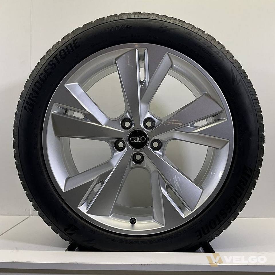 18’’ DEMO AUDI Q4 ETRON SPORTBACK VELGEN WINTERBANDEN ORIG TPMS DEMO — foto 2