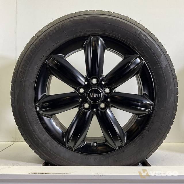 MINI JCW GRIP SPOKE 528 F54 SET VELGEN + WINTERBANDEN 17 INCH — foto 3