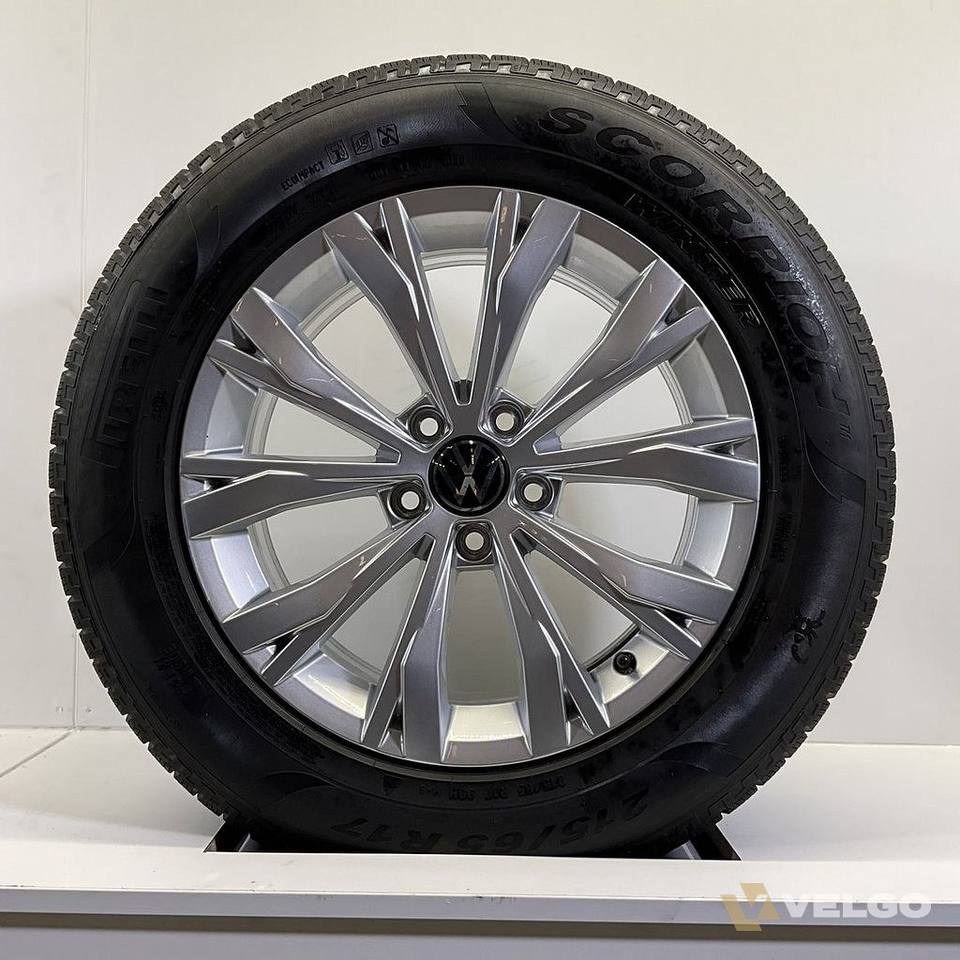 VOLKSWAGEN TIGUAN TAYRON VELGEN SET WINTERBANDEN 17 INCH — foto 1