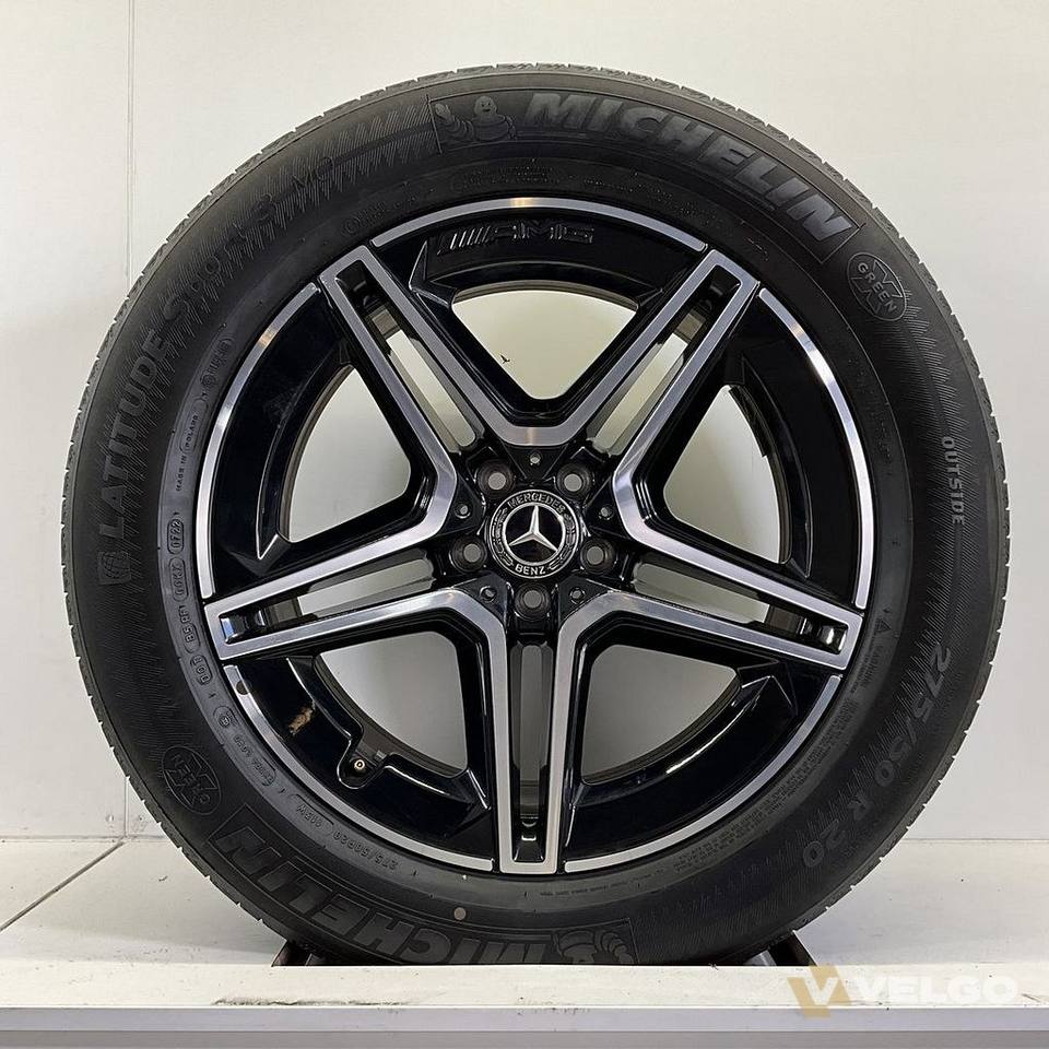 MERCEDES GLE 53 SET VELGEN + ZOMERBANDEN 20 INCH — foto 1