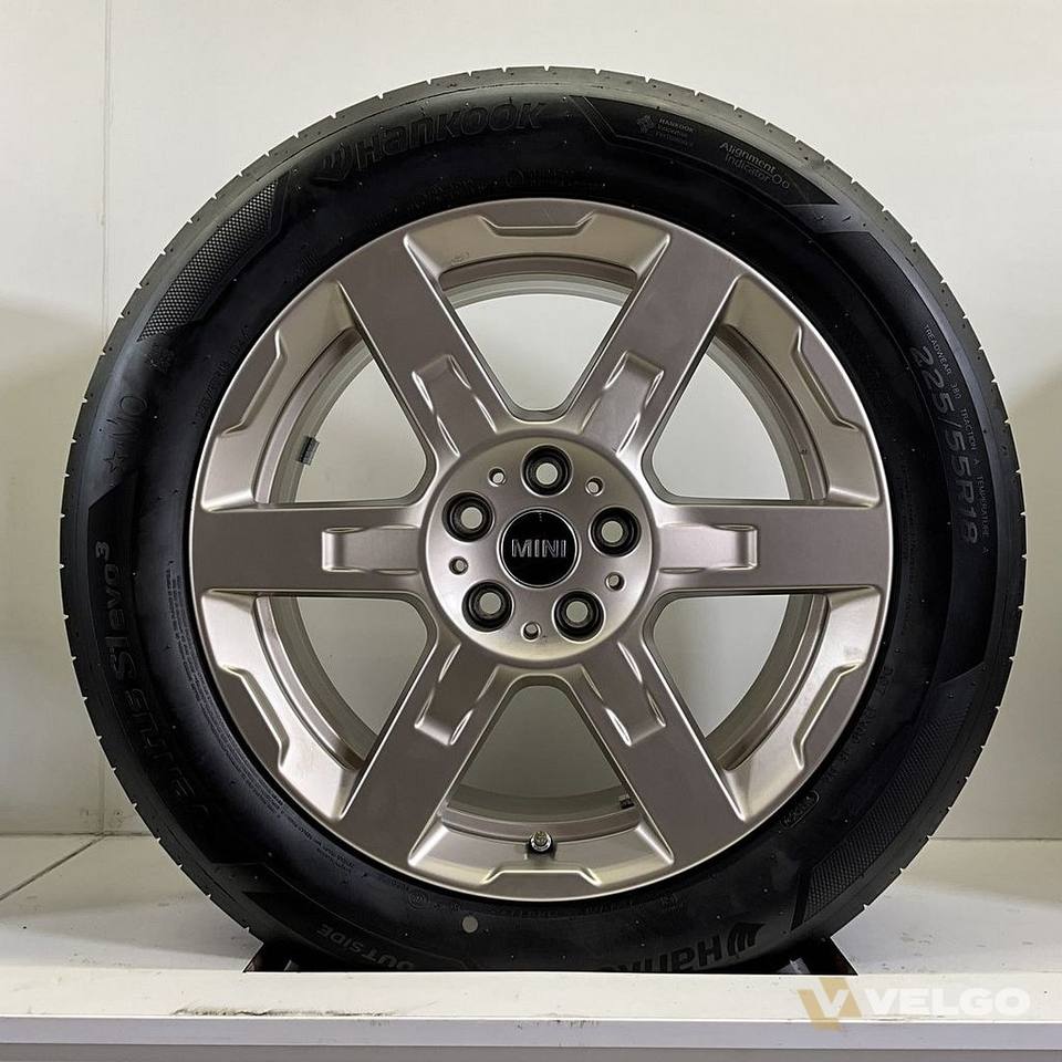MINI COUNTRYMAN U25 944 SET VELGEN + ZOMERBANDEN 18 INCH — foto 4
