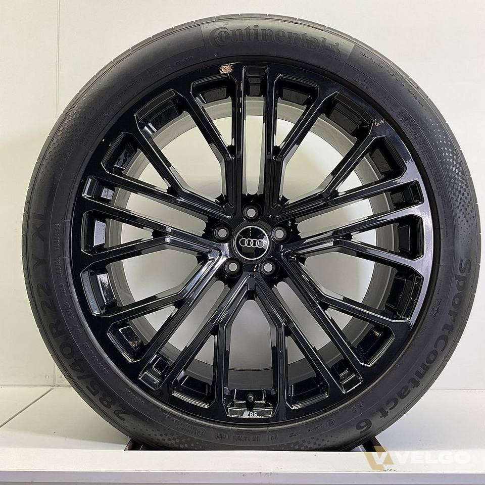 AUDI RSQ8 SQ8 Q8 SET VELGEN + ZOMERBANDEN 22 INCH — foto 1