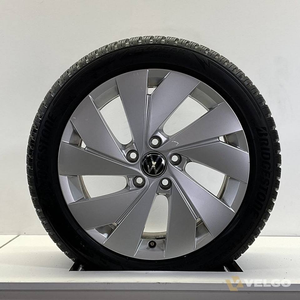 VOLKSWAGEN GOLF GTE VELGEN WINTERBANDEN 17 INCH — foto 2