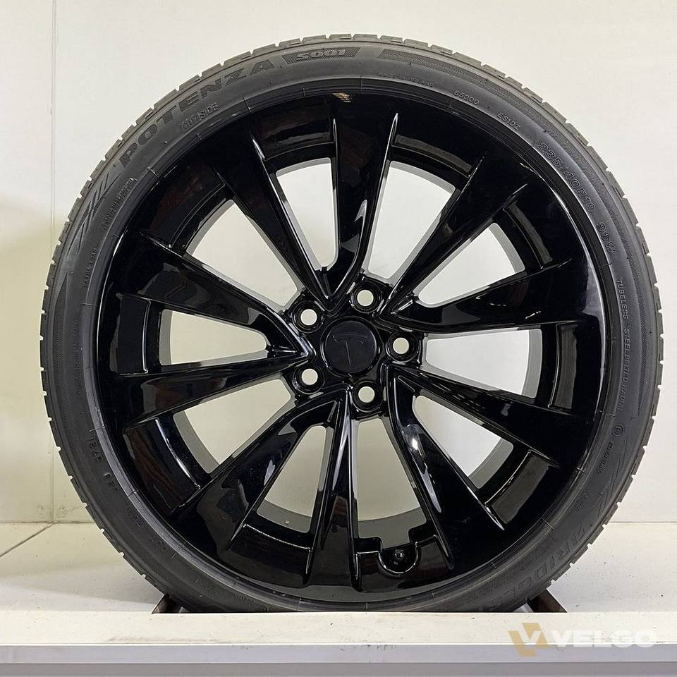 TESLA MODEL 3 ZOMERBANDEN SET VELGEN 19 INCH — foto 2