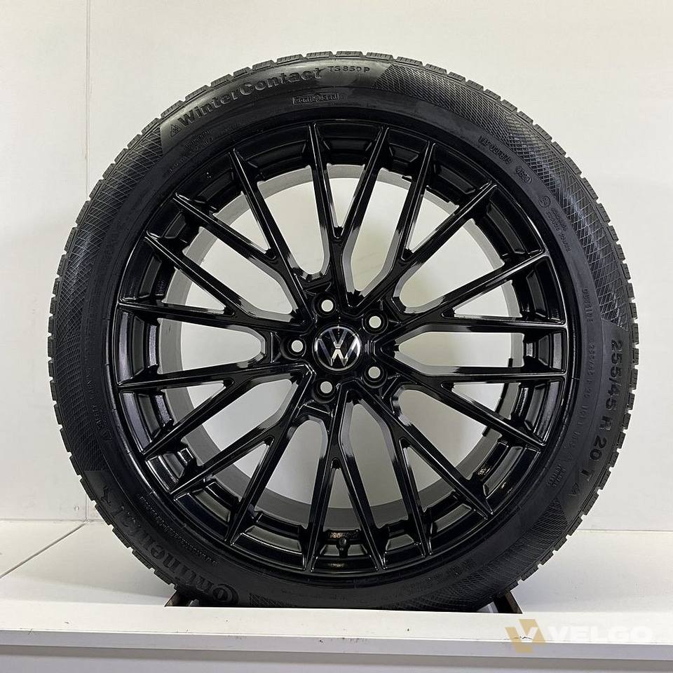 VOLKSWAGEN ID4 VELGEN BREEDSET WINTERBANDEN 20 INCH — foto 2