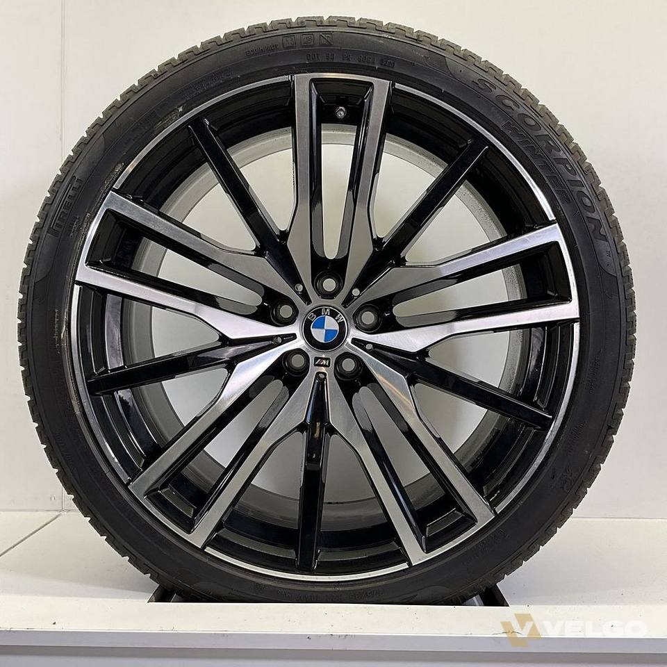 BMW X5 G05 X6 G06 BREEDSET VELGEN + WINTERBANDEN 22 INCH ORIG. 742M — foto 1