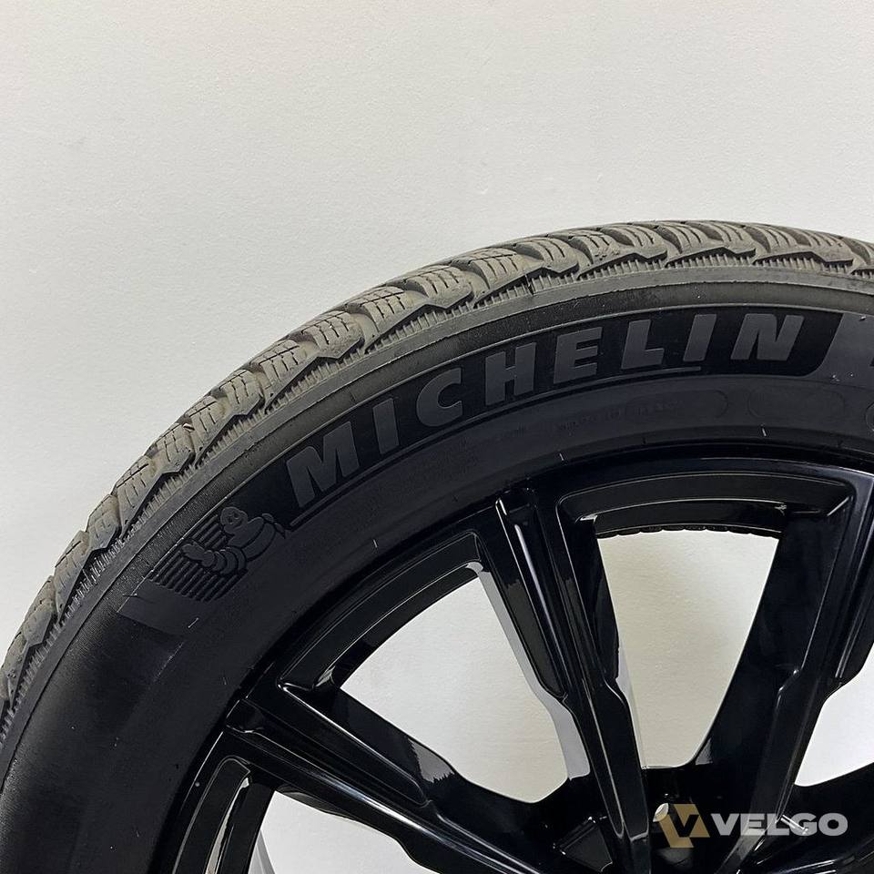 BMW X5 G05 EN X6 G06 SET VELGEN + WINTERBANDEN 20 INCH ORIG. 740M * — foto 5