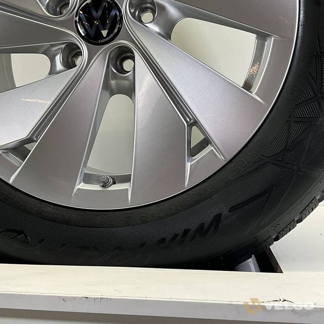 DEMO VOLKSWAGEN TIGUAN TAYRON VELGEN SET WINTERBANDEN 17 INCH — foto 7