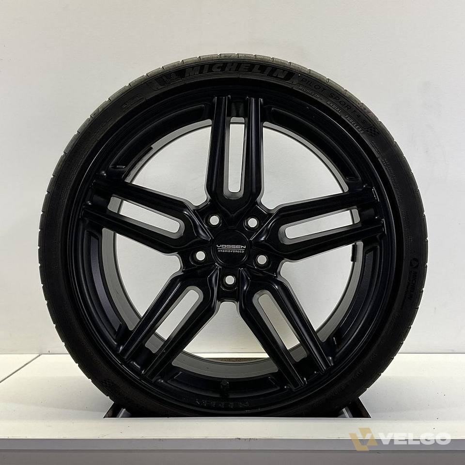BMW 1 SERIE F40 VOSSEN BREEDSET VELGEN + ZOMERBANDEN 19 INCH — foto 4