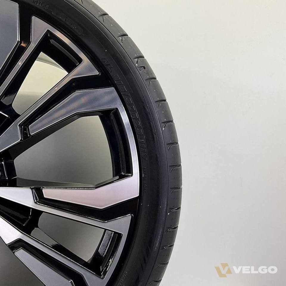 BMW X7 G07 ZOMERBANDEN 23 INCH ORIG TPMS 914i — foto 3