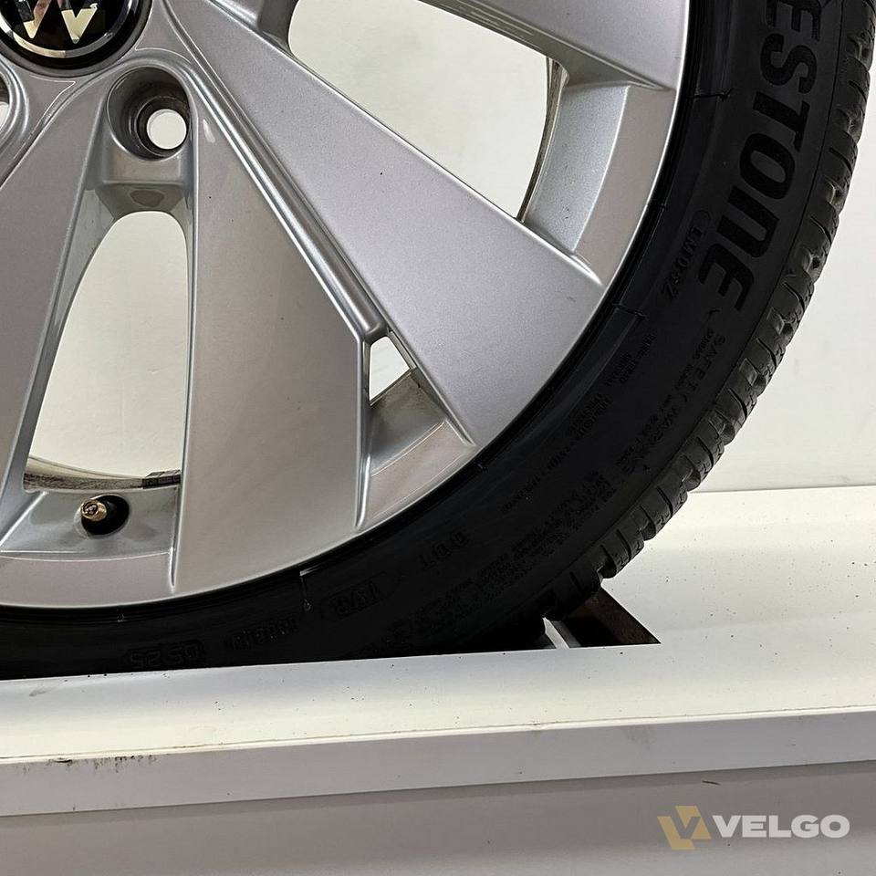 VOLKSWAGEN TIGUAN TAYRON VELGEN SET WINTERBANDEN 17 INCH — foto 8
