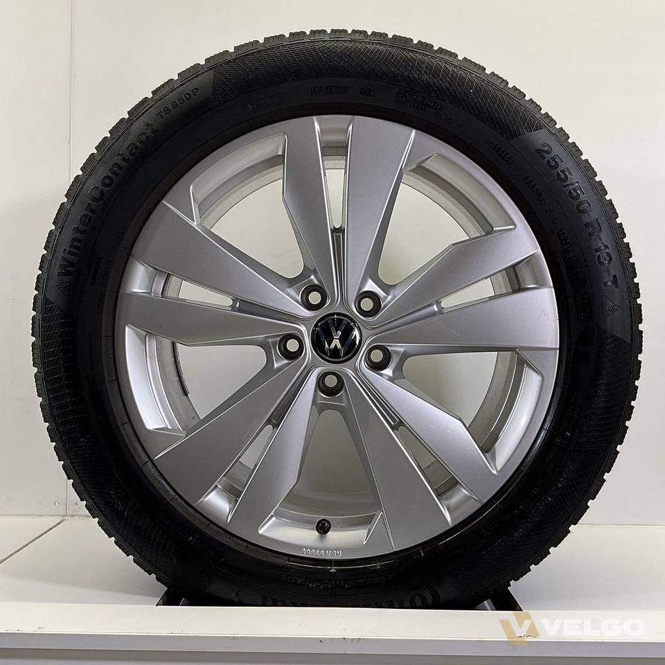 VOLKSWAGEN ID3 ID4 LOEN VELGEN BREEDSET WINTERBANDEN 19 INCH — foto 1