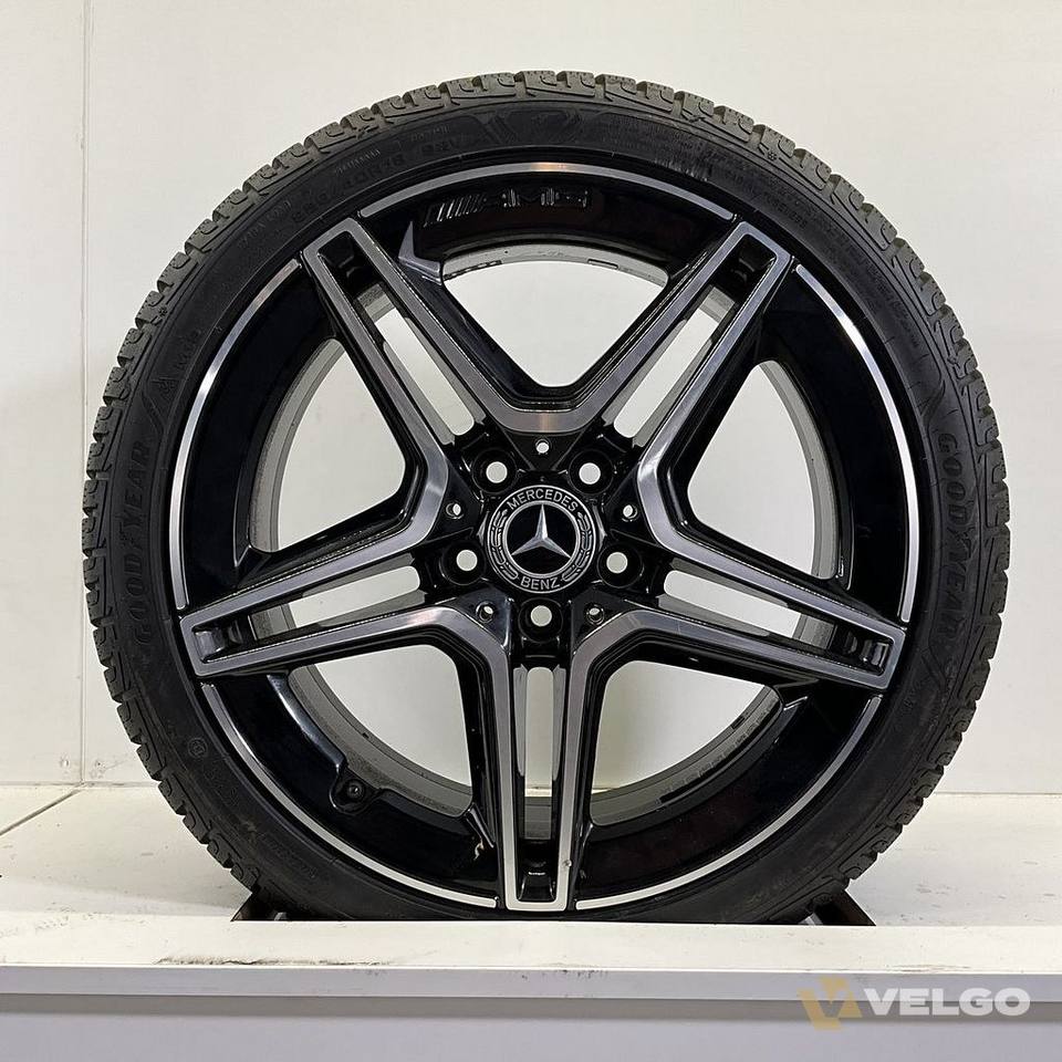 MERCEDES A, B CLA KLASSE W177 W247 C118 SET VELGEN + WINTERBANDEN 18 INCH — foto 1