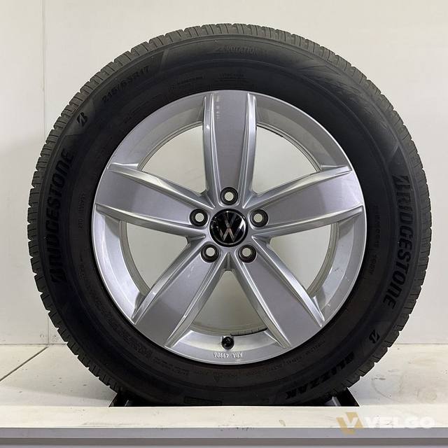 VOLKSWAGEN TIGUAN PASSAT VELGEN SET WINTERBANDEN 17 INCH — foto 2