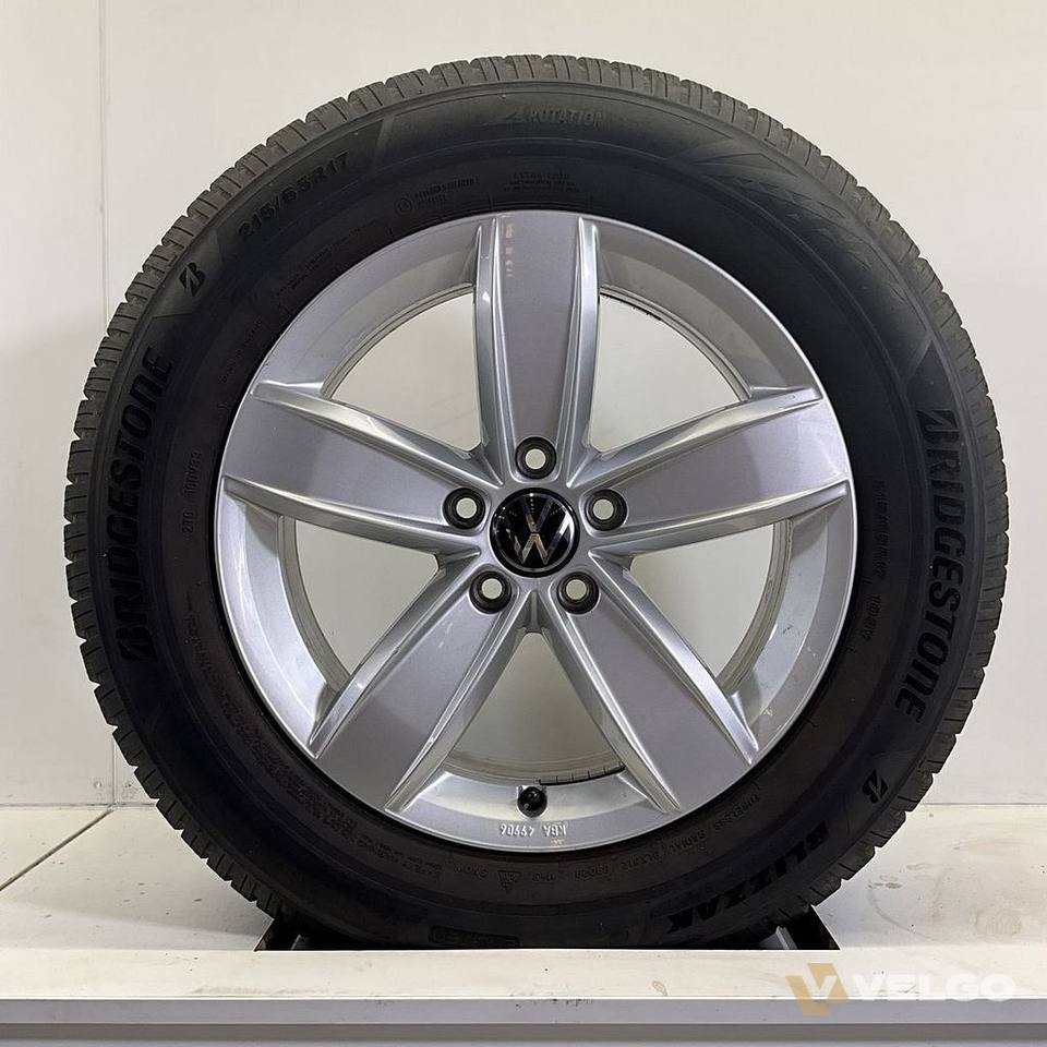 VOLKSWAGEN TIGUAN PASSAT VELGEN SET WINTERBANDEN 17 INCH — foto 2