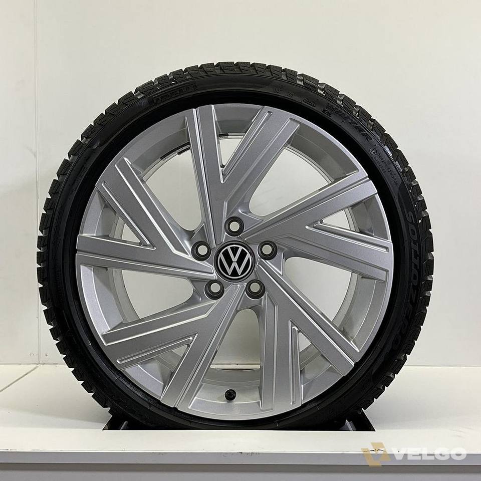 VOLKSWAGEN GOLF 8 VELGEN SET WINTERBANDEN 18 INCH — foto 2