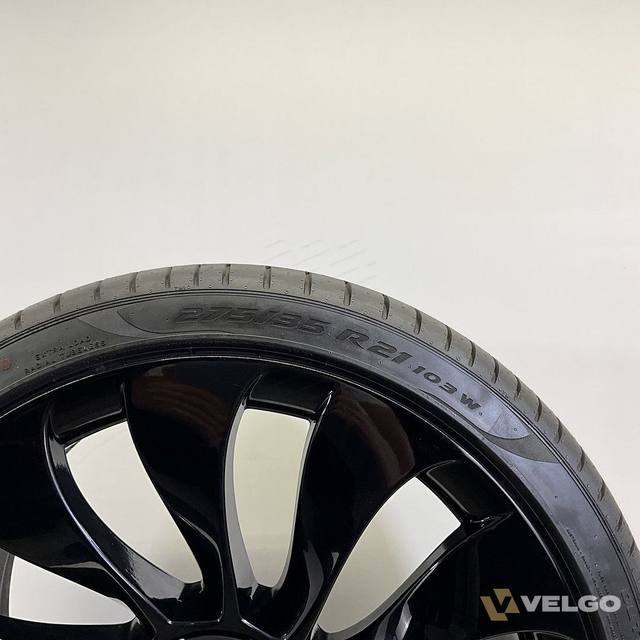 DEMO TESLA MODEL Y UBERTURBINE ZOMERBANDEN SET VELGEN 21 INCH — foto 3