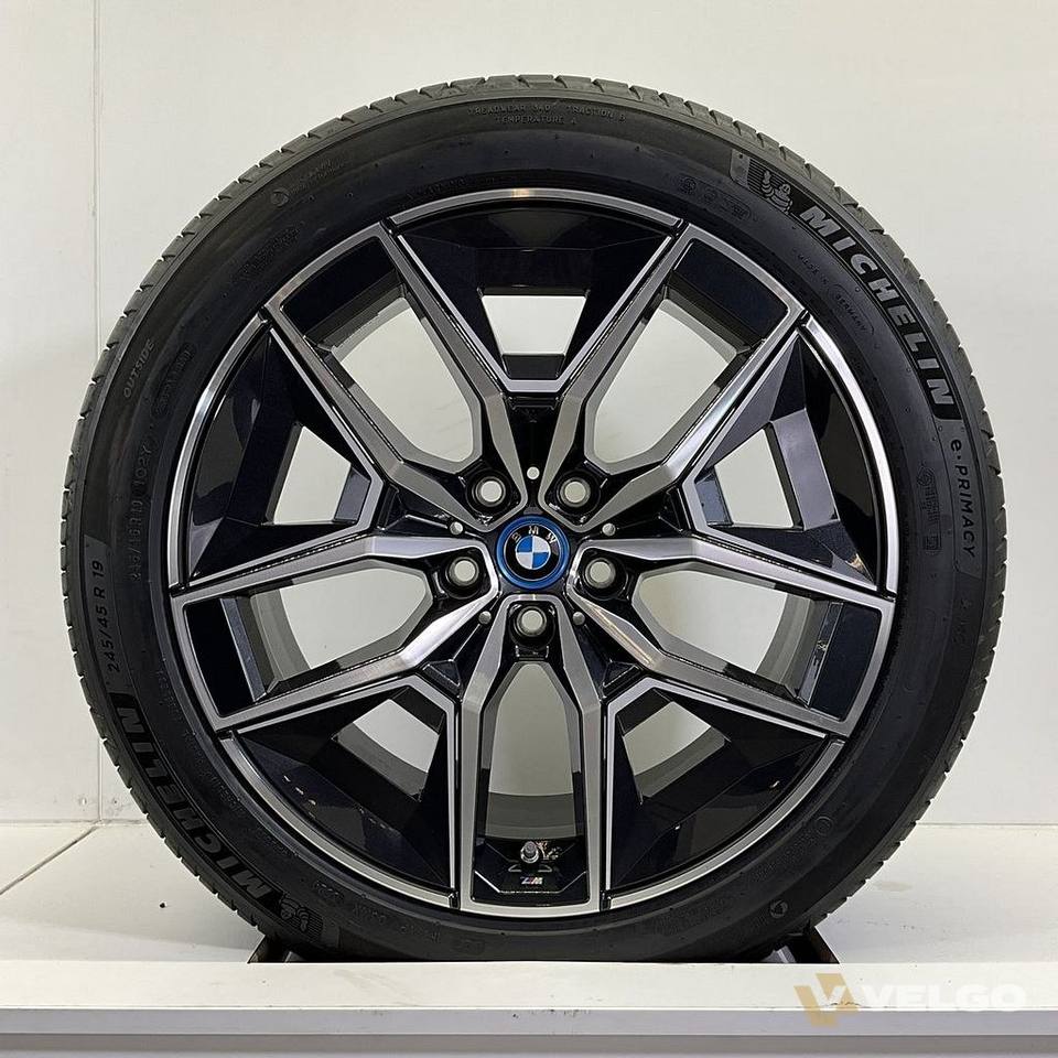 BMW 5 SERIE G60 I5 G60 SET VELGEN + ZOMERBANDEN 19 INCH ORIG. 936M * — foto 1