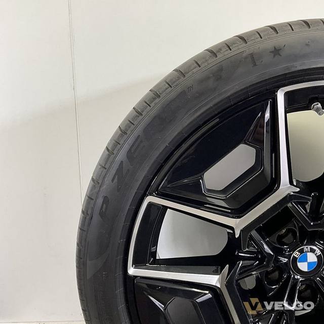 BMW XM BREEDSET VELGEN + ZOMERBANDEN 22 INCH ORIG. 922M — foto 7