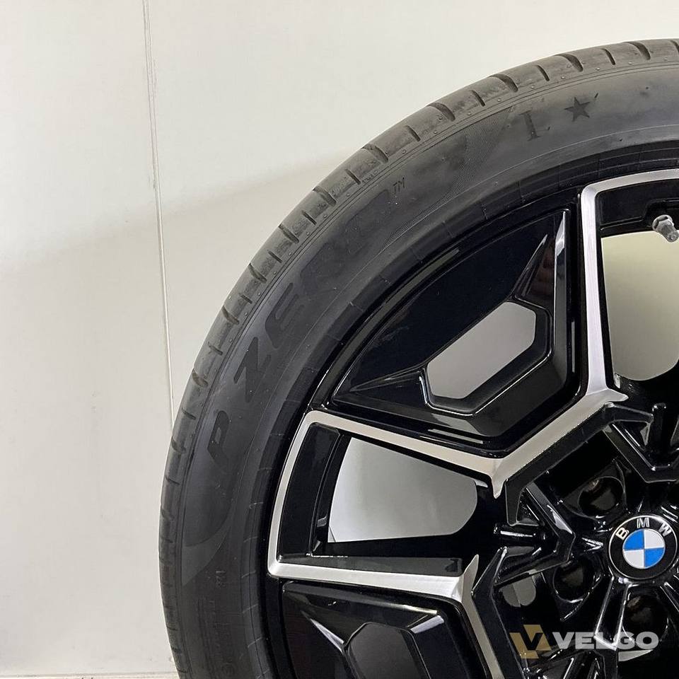 BMW XM BREEDSET VELGEN + ZOMERBANDEN 22 INCH ORIG. 922M — foto 7