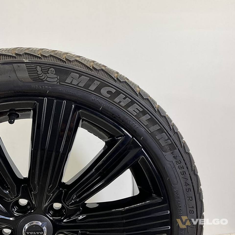 VOLVO V60 S60 VELGEN SET WINTERBANDEN 18 INCH * — foto 5