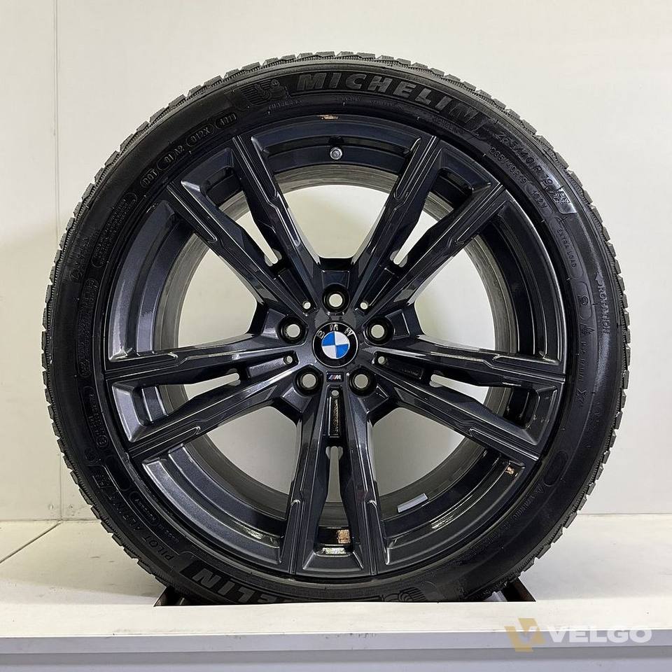 BMW M5 F90 M8 F91 F92 BREEDSET VELGEN + WINTERBANDEN 19 INCH ORIG. 812M — foto 1