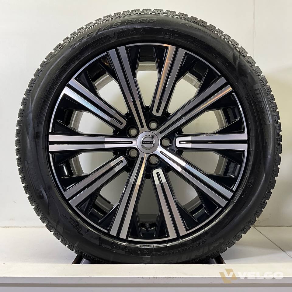 VOLVO XC90 VELGENSET + WINTERBANDEN 20 INCH — foto 1