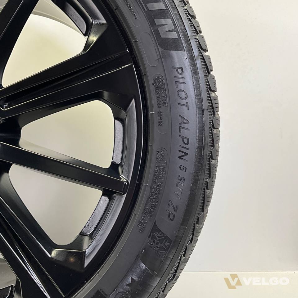 BMW X5 G05 X6 G06 SET VELGEN + WINTERBANDEN 20 INCH ORIG. 748M — foto 6