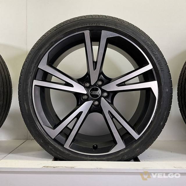 AUDI RSQ8 SQ8 Q8 SET VELGEN + ZOMERBANDEN 22 INCH — foto 1