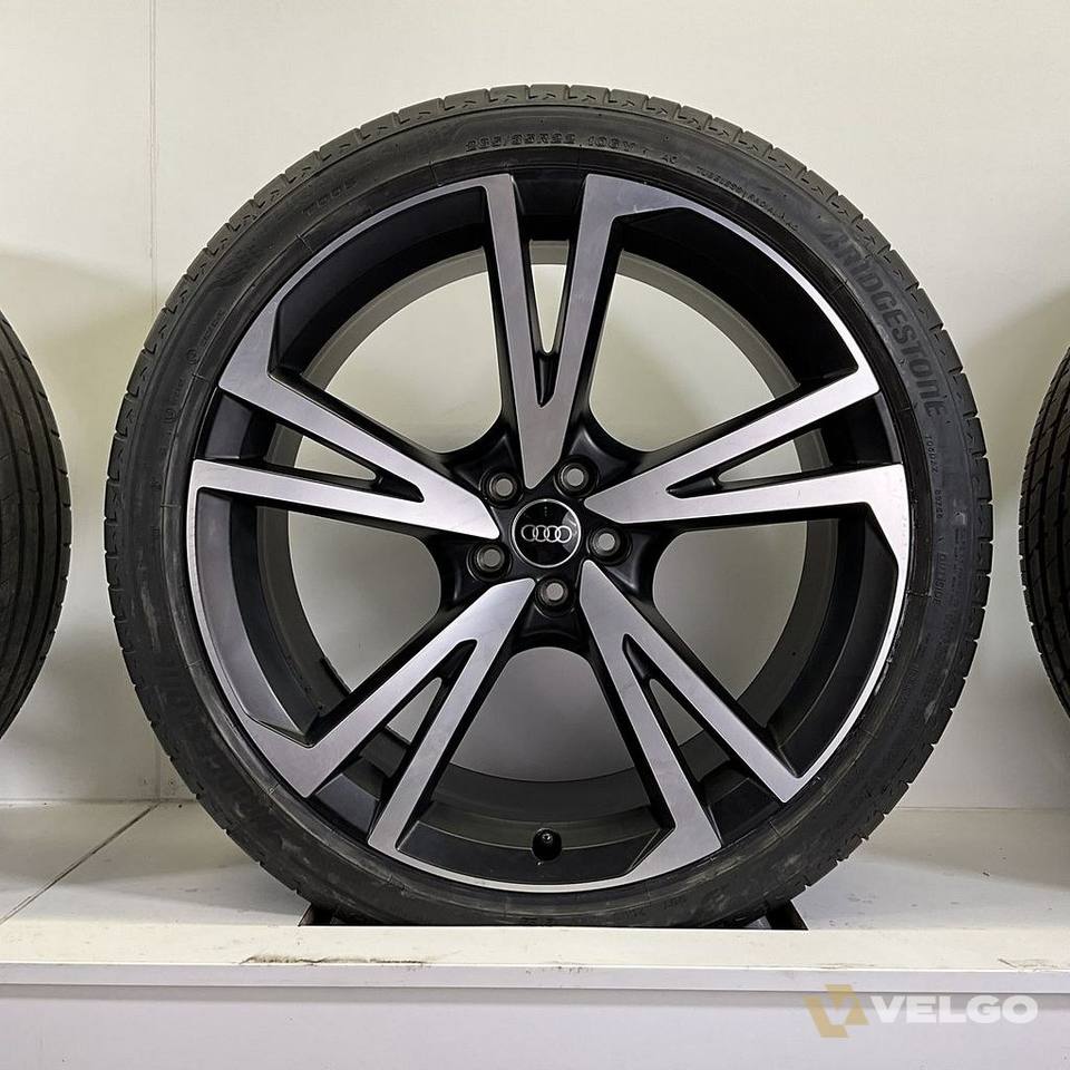 AUDI RSQ8 SQ8 Q8 SET VELGEN + ZOMERBANDEN 22 INCH — foto 1