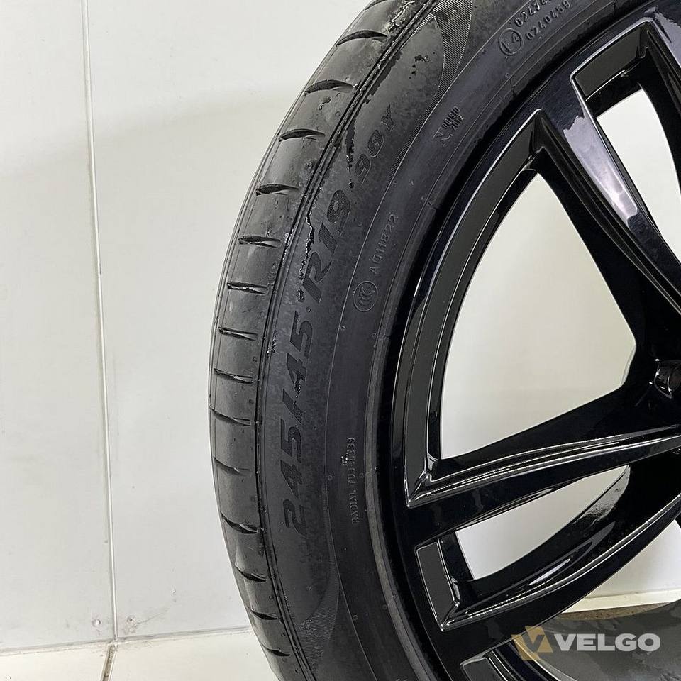 BMW 5 SERIE G30 G31 SET VELGEN + ZOMERBANDEN 19 INCH ORIG. 647M — foto 5