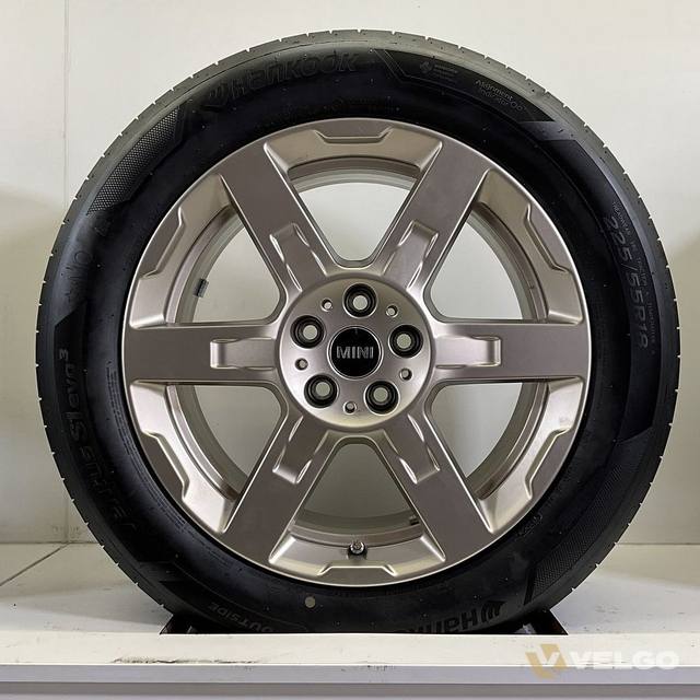 MINI COUNTRYMAN U25 944 SET VELGEN + ZOMERBANDEN 18 INCH — foto 2