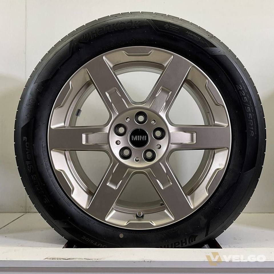 MINI COUNTRYMAN U25 944 SET VELGEN + ZOMERBANDEN 18 INCH — foto 2