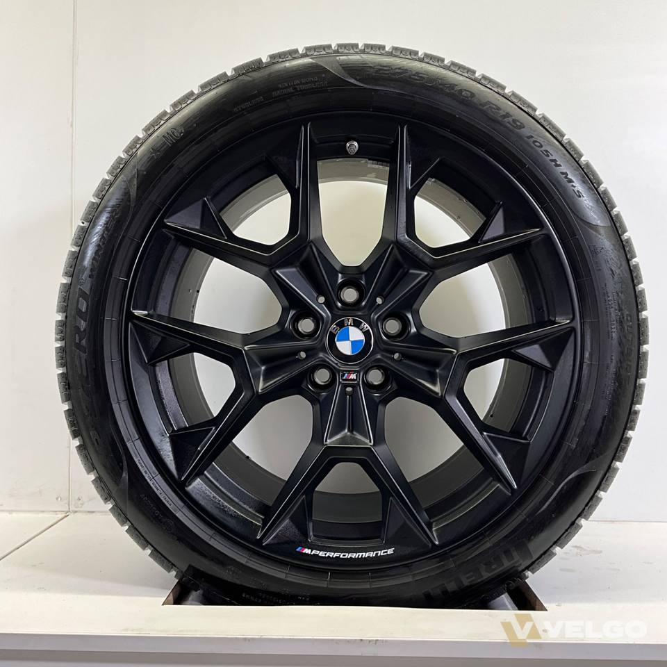 BMW I5 5 SERIE G60 G61 WINTERBANDEN 942M 19 INCH — foto 2