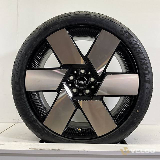 NIEUW MINI COUNTRYMAN U25 JCW 946 SET VELGEN + ZOMERBANDEN 20 INCH — foto 3