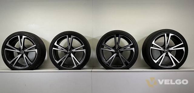 AUDI RSQ8 SQ8 Q8 SET VELGEN + ZOMERBANDEN 22 INCH — foto 6